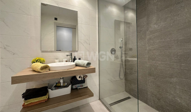 Odsprzedaż - Mieszkanie w bloku - Guardamar del Segura - Costa Blanca