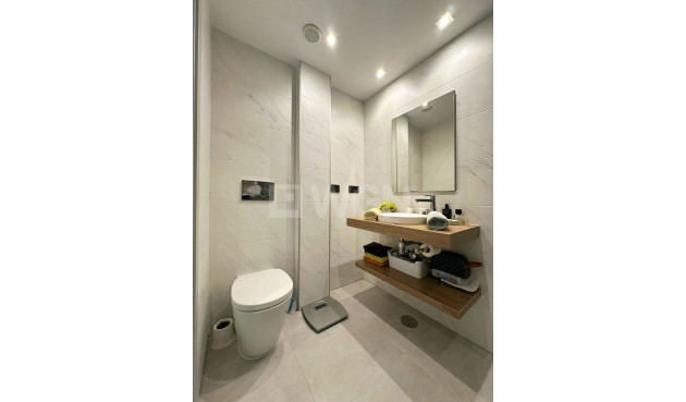 Odsprzedaż - Mieszkanie w bloku - Guardamar del Segura - Costa Blanca