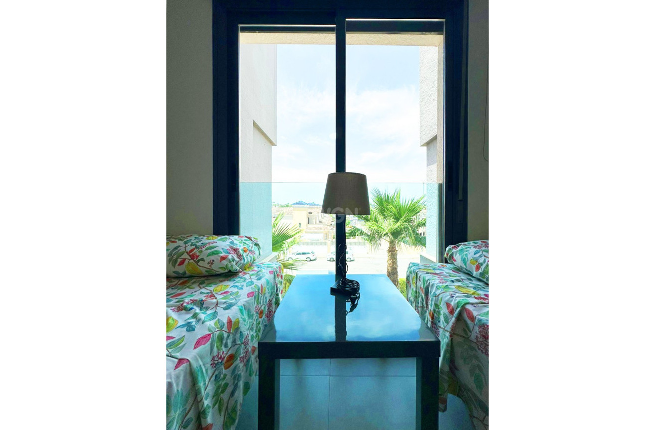 Odsprzedaż - Mieszkanie w bloku - Guardamar del Segura - Costa Blanca