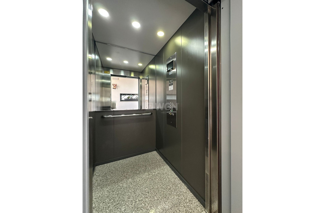 Odsprzedaż - Mieszkanie w bloku - Guardamar del Segura - Costa Blanca