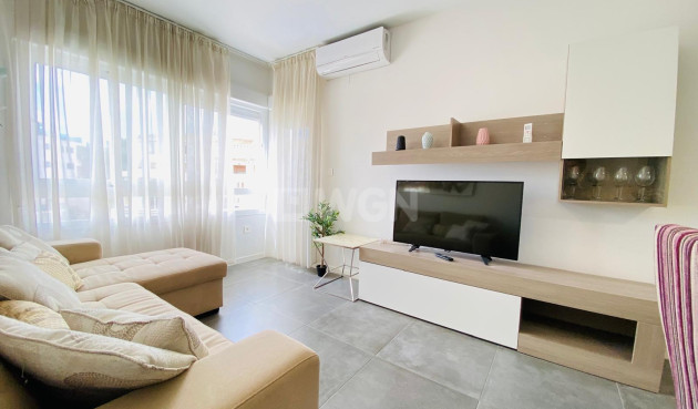 Odsprzedaż - Mieszkanie w bloku - Orihuela Costa - Altos De Campoamor