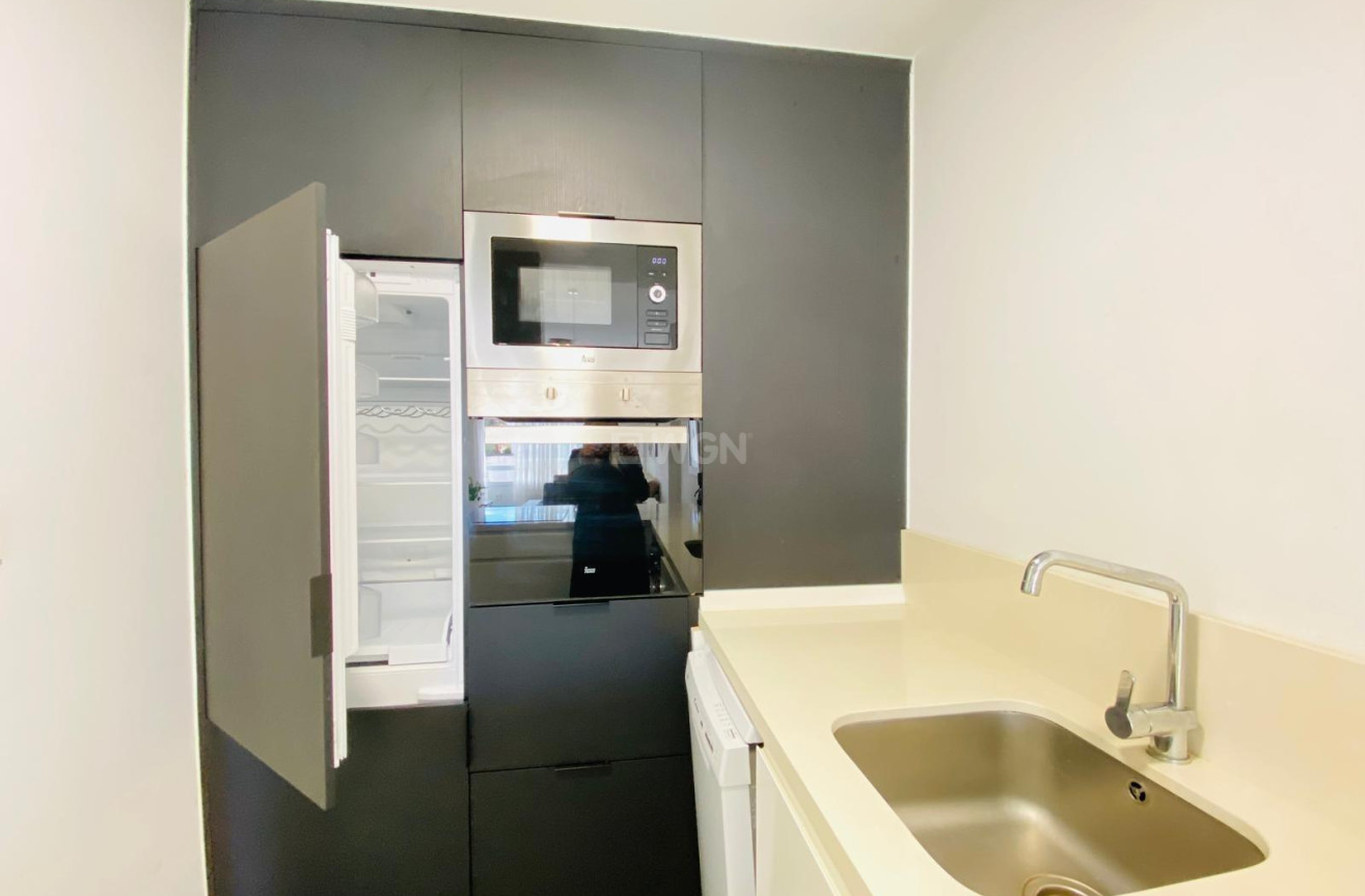 Odsprzedaż - Mieszkanie w bloku - Orihuela Costa - Altos De Campoamor