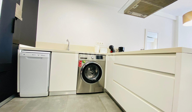 Odsprzedaż - Mieszkanie w bloku - Orihuela Costa - Altos De Campoamor