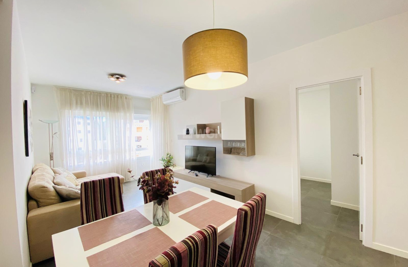 Odsprzedaż - Mieszkanie w bloku - Orihuela Costa - Altos De Campoamor