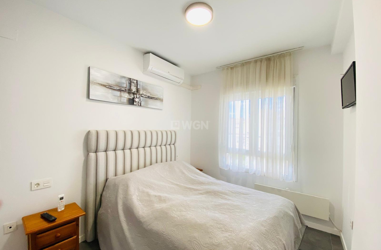 Odsprzedaż - Mieszkanie w bloku - Orihuela Costa - Altos De Campoamor