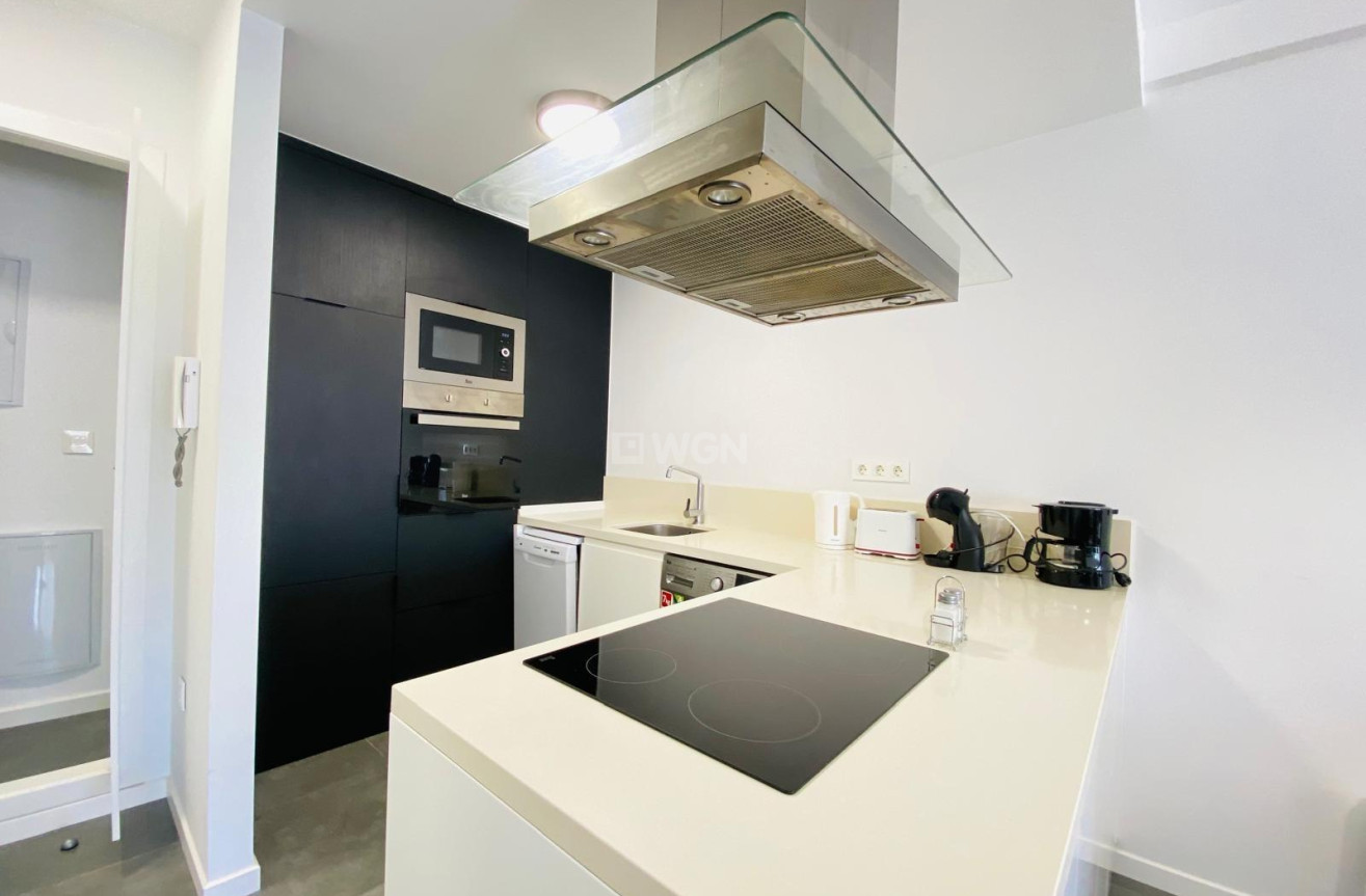 Odsprzedaż - Mieszkanie w bloku - Orihuela Costa - Altos De Campoamor