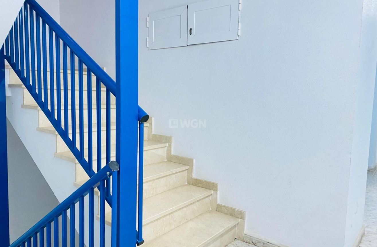 Odsprzedaż - Mieszkanie w bloku - Orihuela Costa - Altos De Campoamor