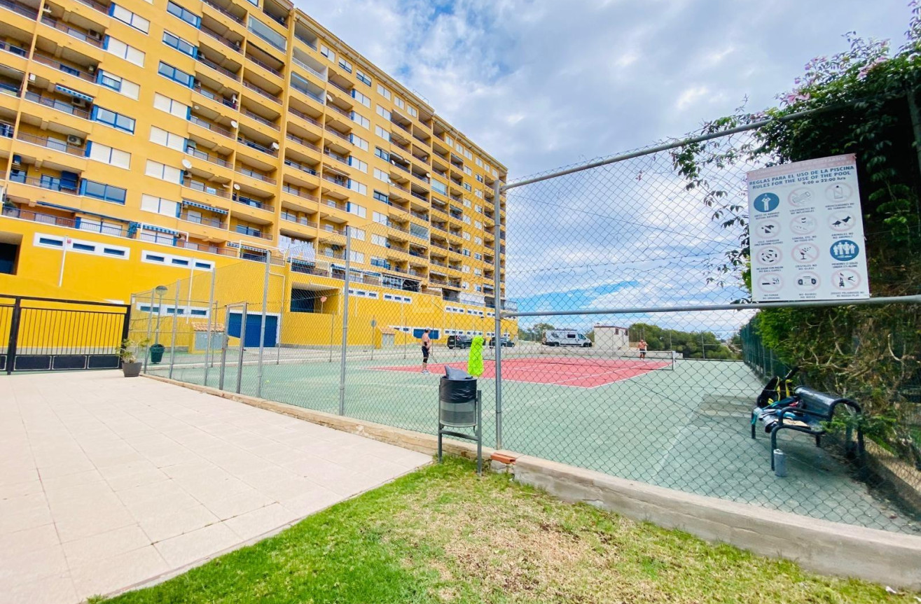 Odsprzedaż - Mieszkanie w bloku - Orihuela Costa - Altos De Campoamor