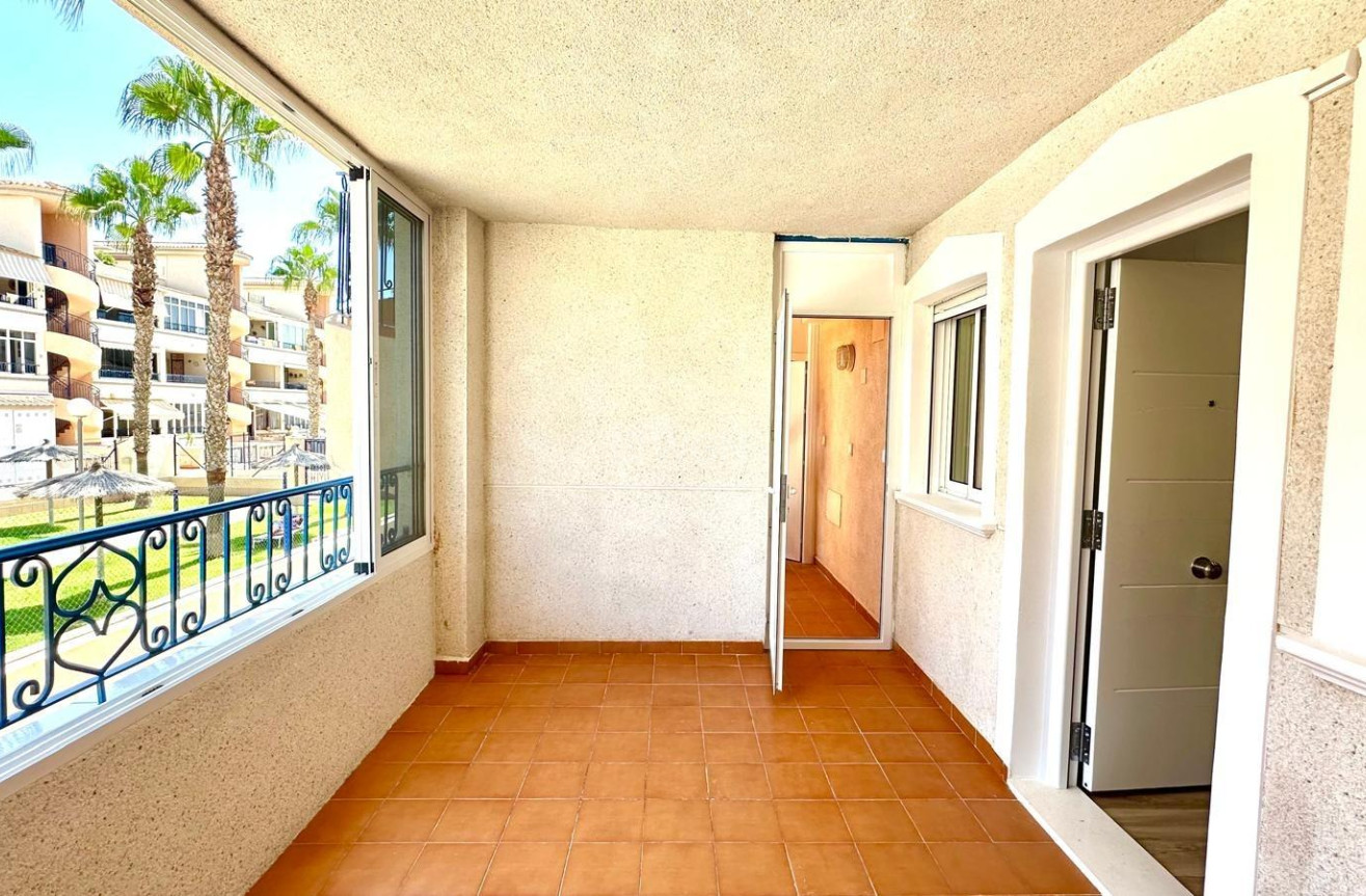 Resale - Apartment / flat - Orihuela - Los Balcones Y Los Altos
