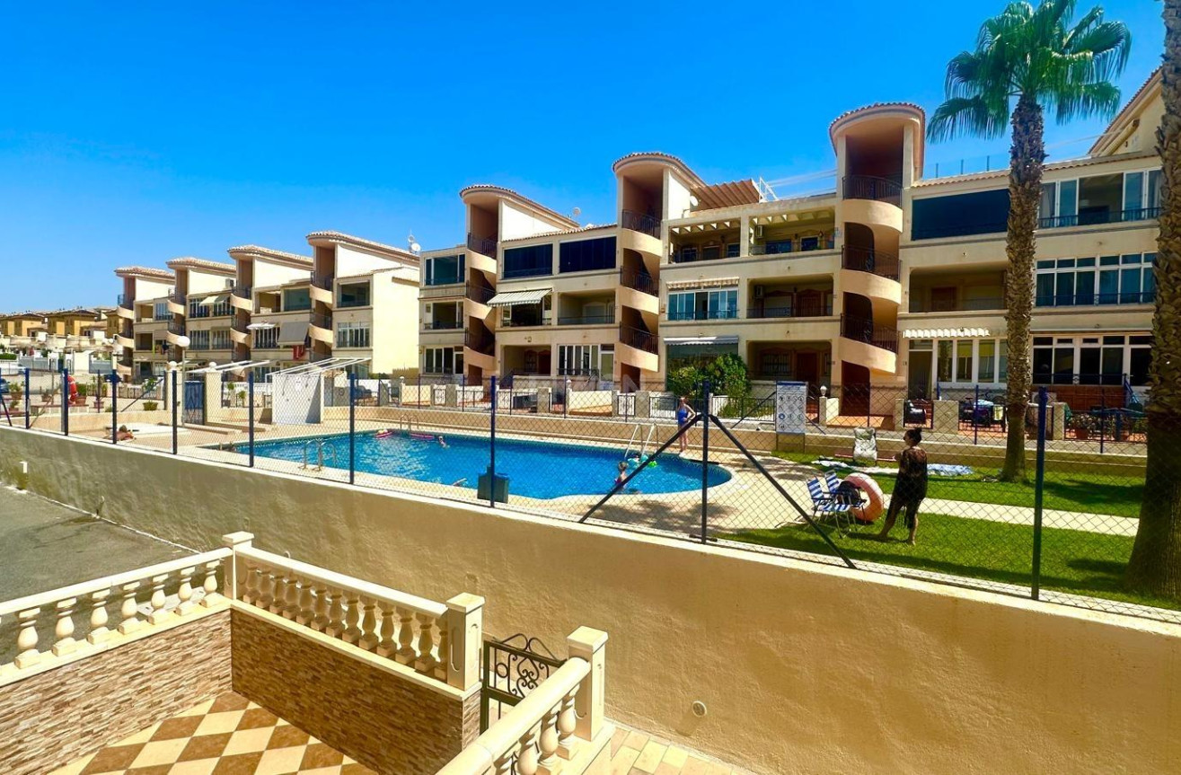 Resale - Apartment / flat - Orihuela - Los Balcones Y Los Altos