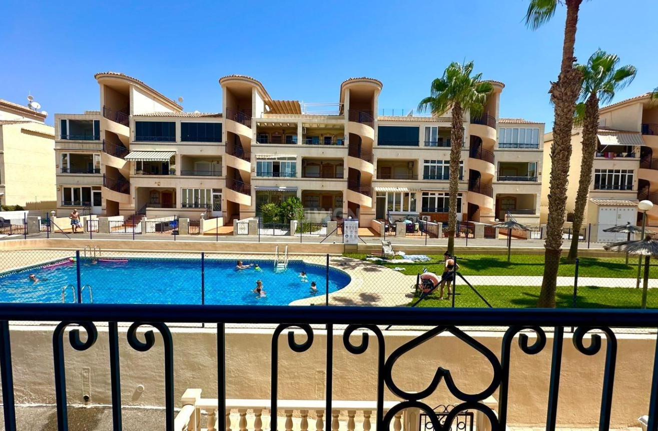 Resale - Apartment / flat - Orihuela - Los Balcones Y Los Altos