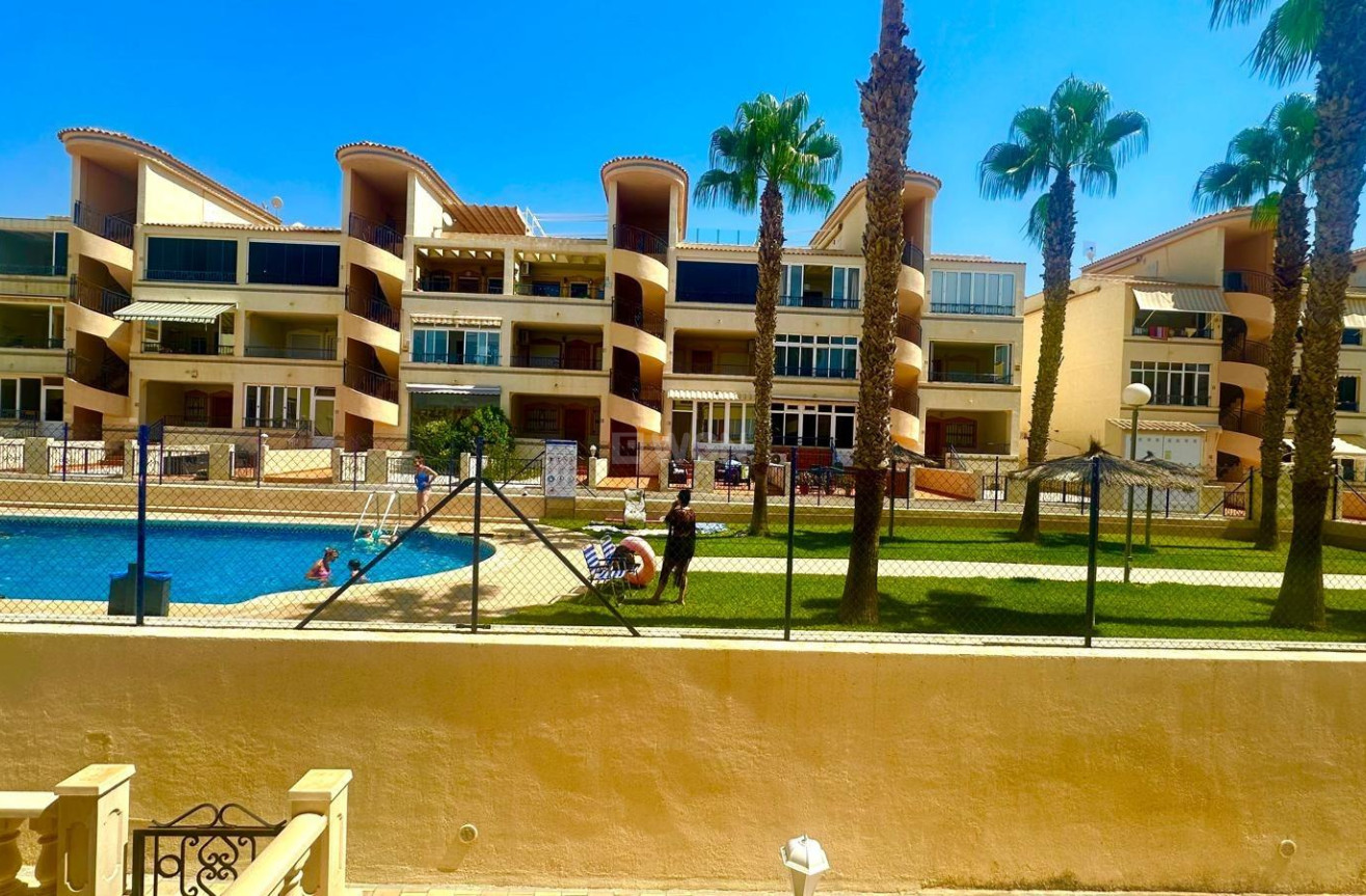 Resale - Apartment / flat - Orihuela - Los Balcones Y Los Altos
