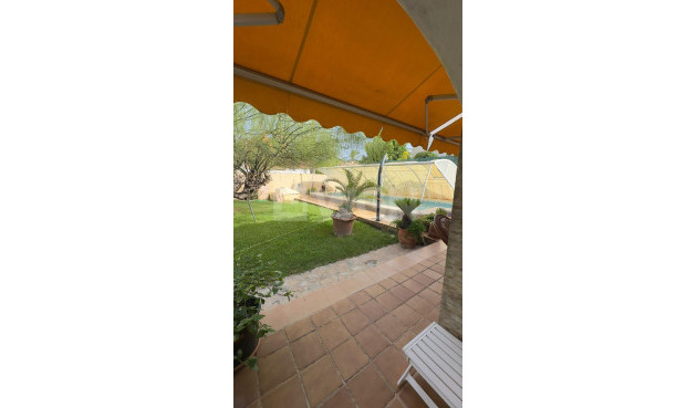 Odsprzedaż - Villa - Orihuela Costa - Punta Prima