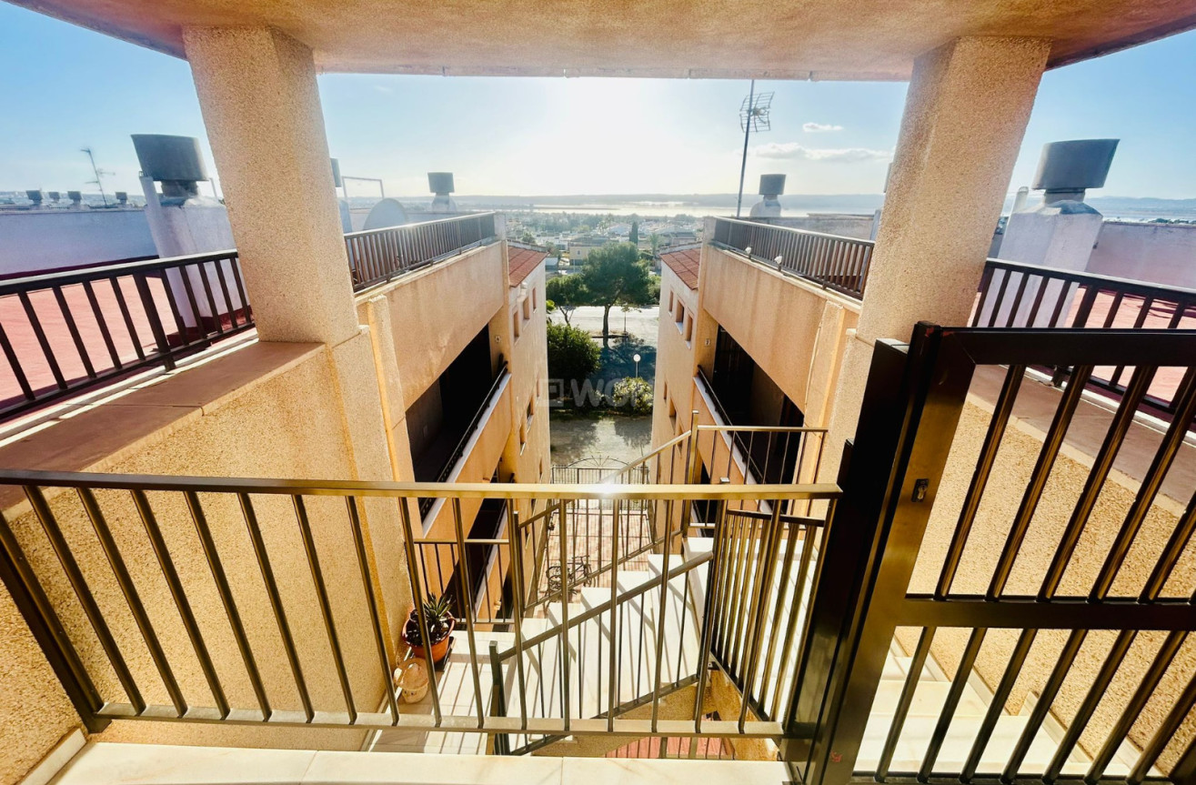 Resale - Apartment / flat - El Chaparral - Inland