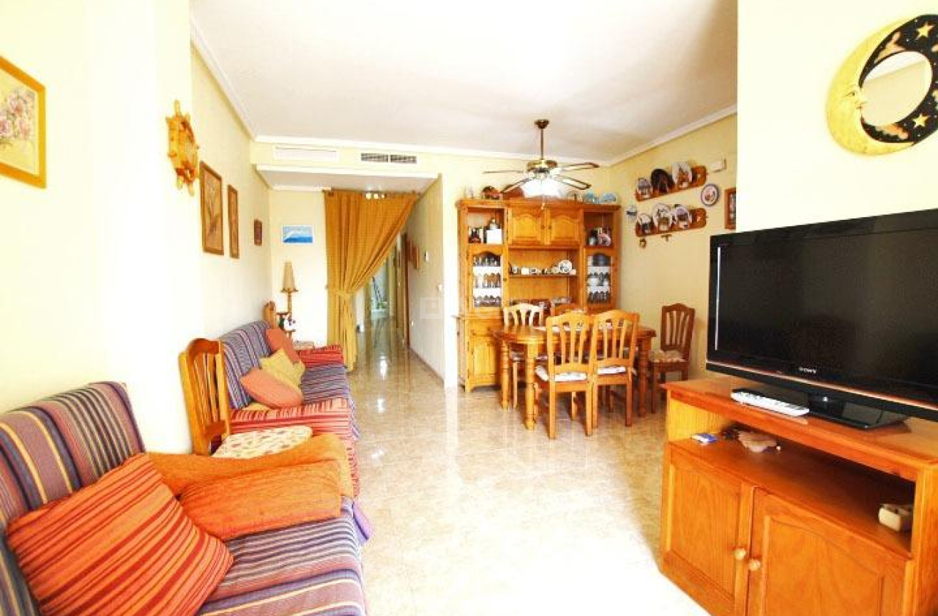 Resale - Apartment / flat - Guardamar del Segura - Pueblo