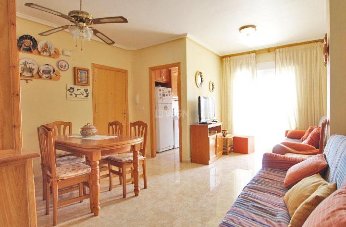Resale - Apartment / flat - Guardamar del Segura - Pueblo
