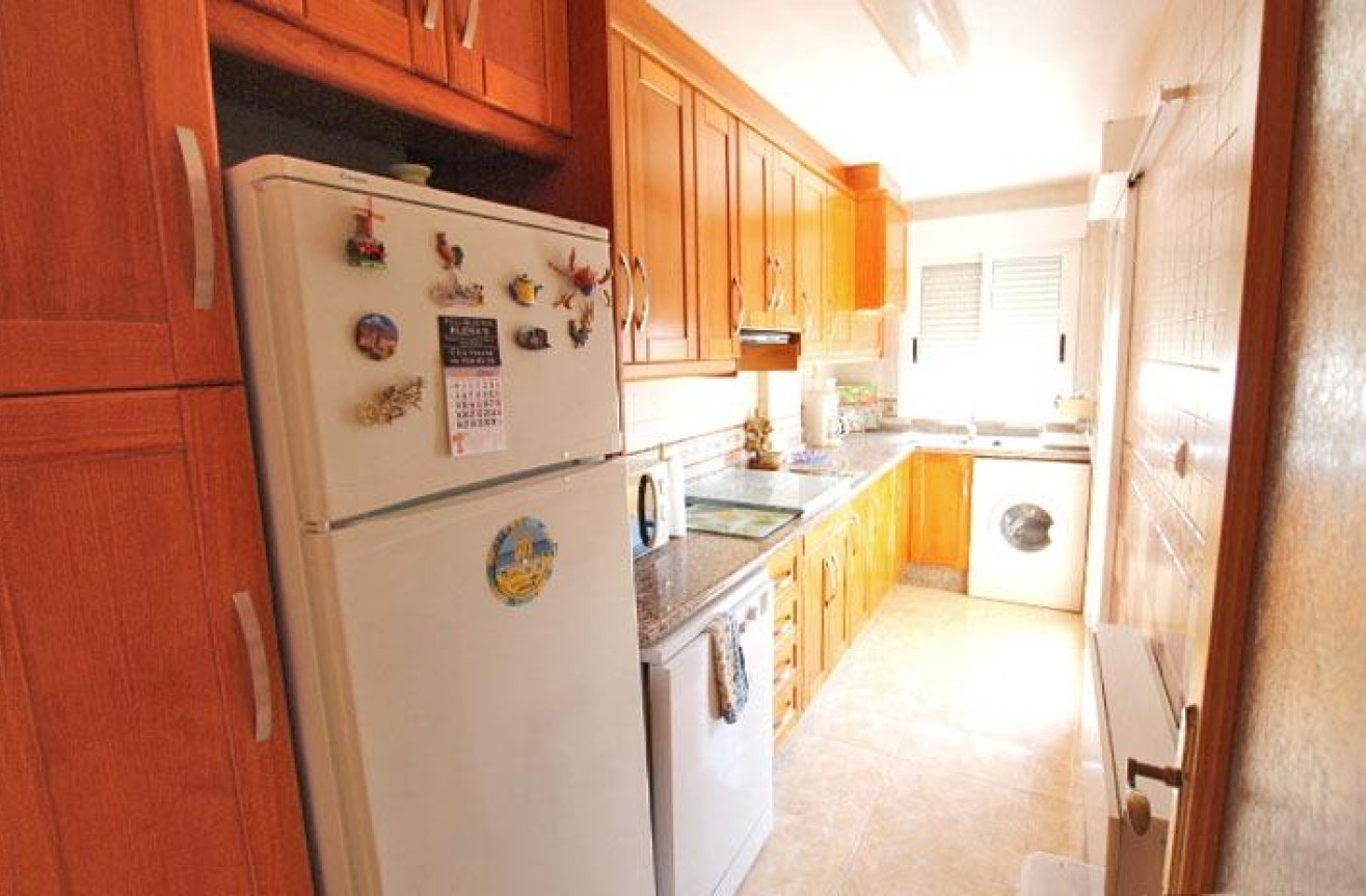 Resale - Apartment / flat - Guardamar del Segura - Pueblo