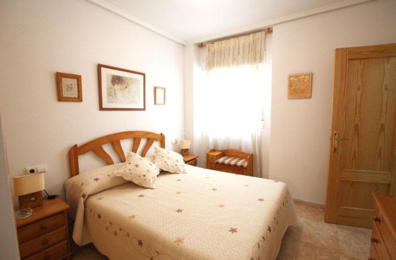 Resale - Apartment / flat - Guardamar del Segura - Pueblo