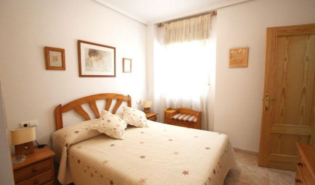 Resale - Apartment / flat - Guardamar del Segura - Pueblo