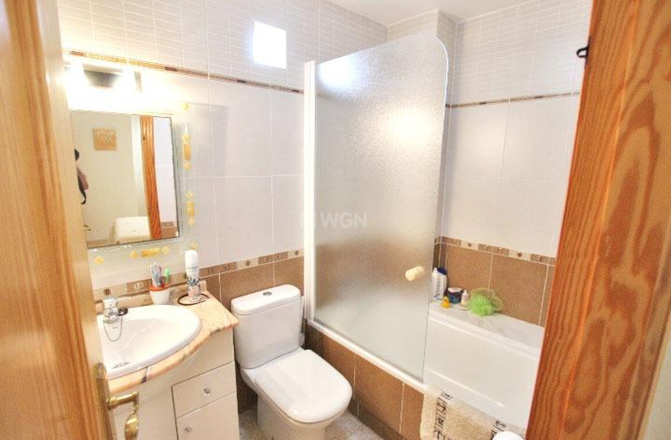 Resale - Apartment / flat - Guardamar del Segura - Pueblo