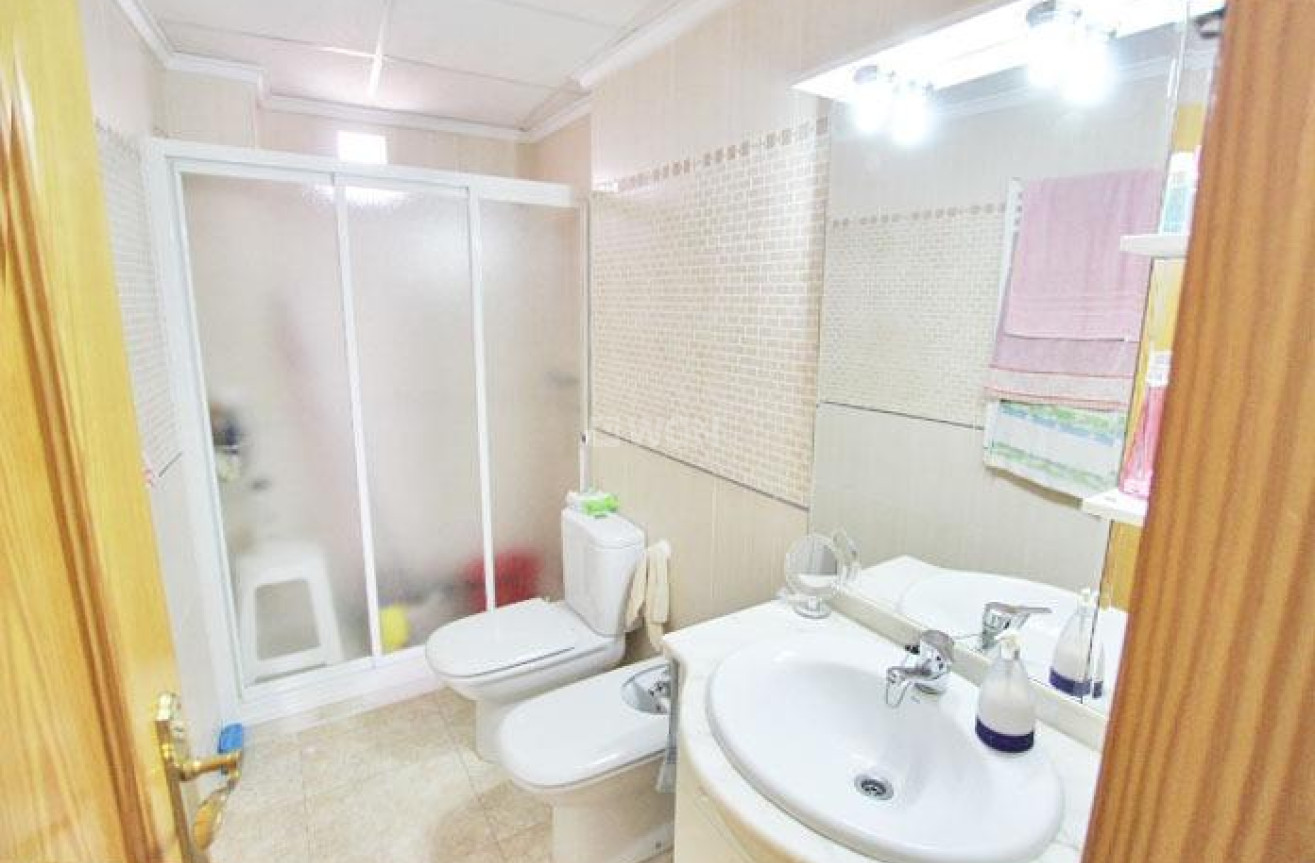 Resale - Apartment / flat - Guardamar del Segura - Pueblo