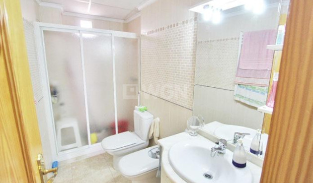 Resale - Apartment / flat - Guardamar del Segura - Pueblo