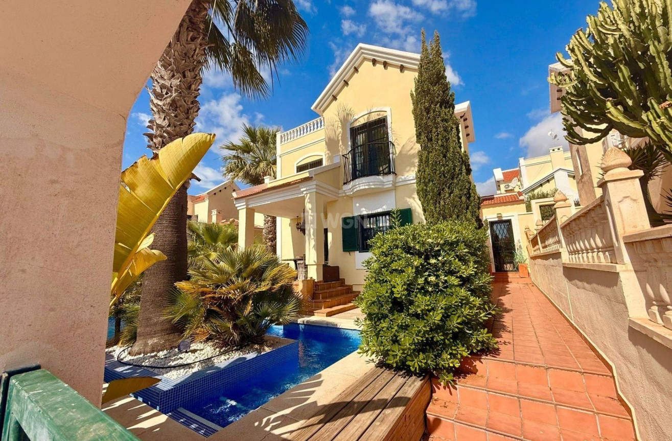 Odsprzedaż - Villa - Orihuela Costa - Lomas De Cabo Roig-los Dolses