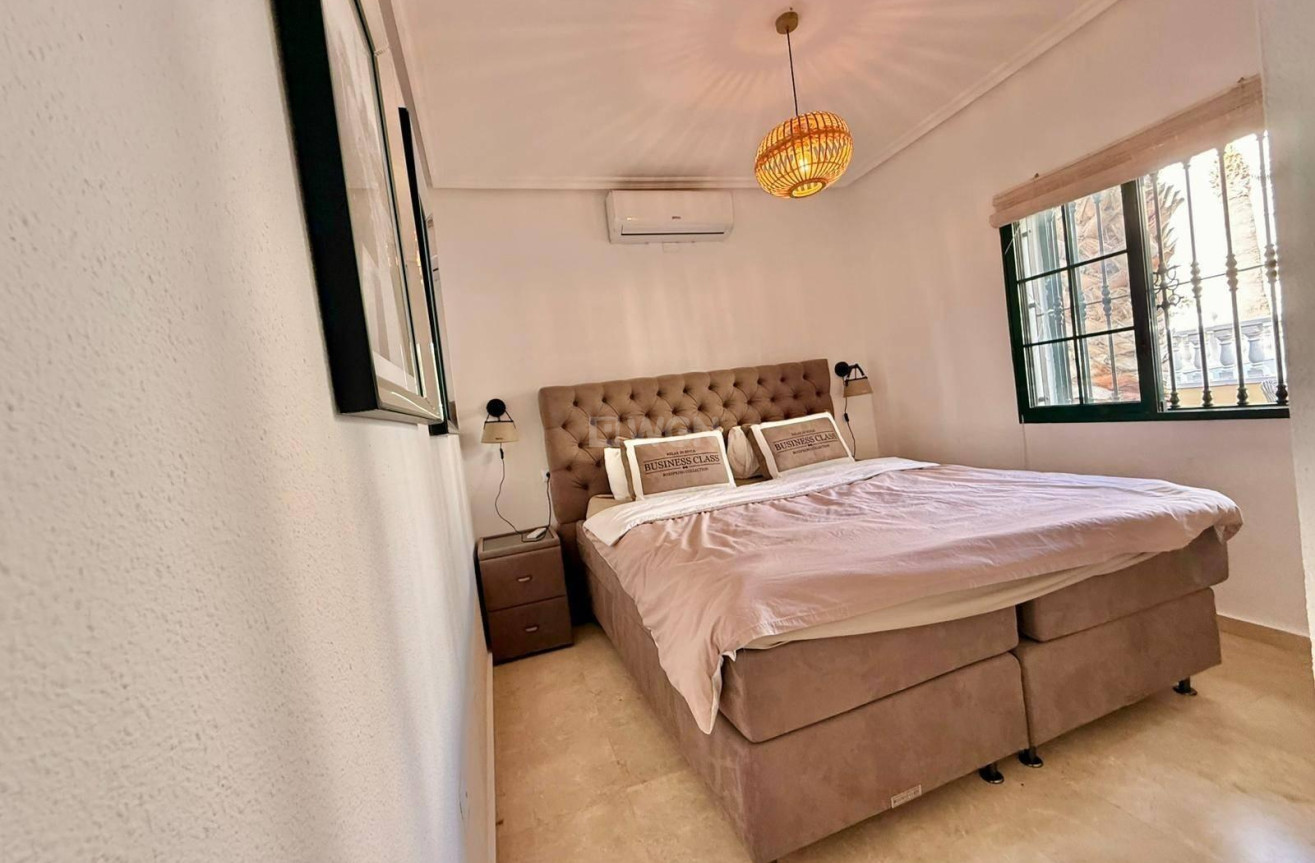 Odsprzedaż - Villa - Orihuela Costa - Lomas De Cabo Roig-los Dolses