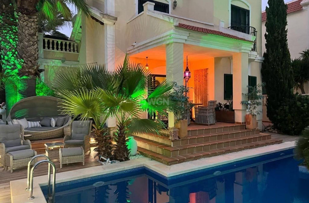 Odsprzedaż - Villa - Orihuela Costa - Lomas De Cabo Roig-los Dolses