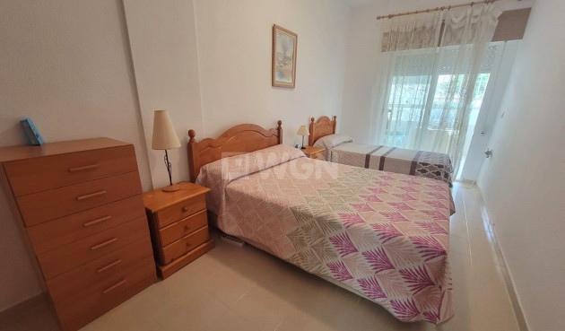 Resale - Apartment / flat - Torrevieja - aguas nuevas