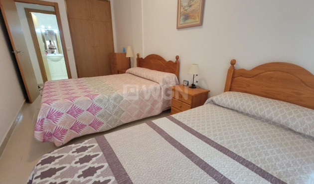 Resale - Apartment / flat - Torrevieja - aguas nuevas