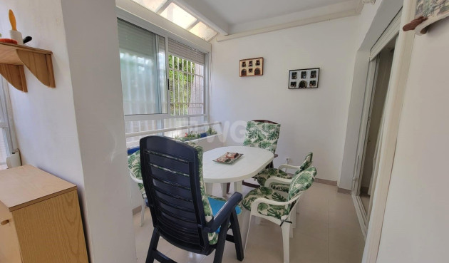 Resale - Apartment / flat - Torrevieja - aguas nuevas