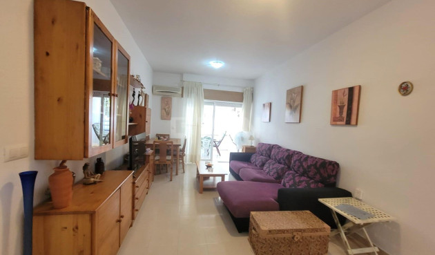 Resale - Apartment / flat - Torrevieja - aguas nuevas