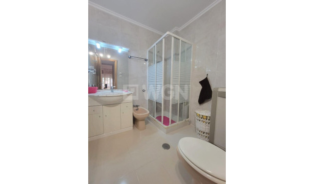 Resale - Apartment / flat - Torrevieja - aguas nuevas
