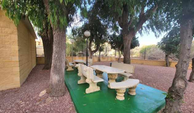 Resale - Apartment / flat - Torrevieja - aguas nuevas