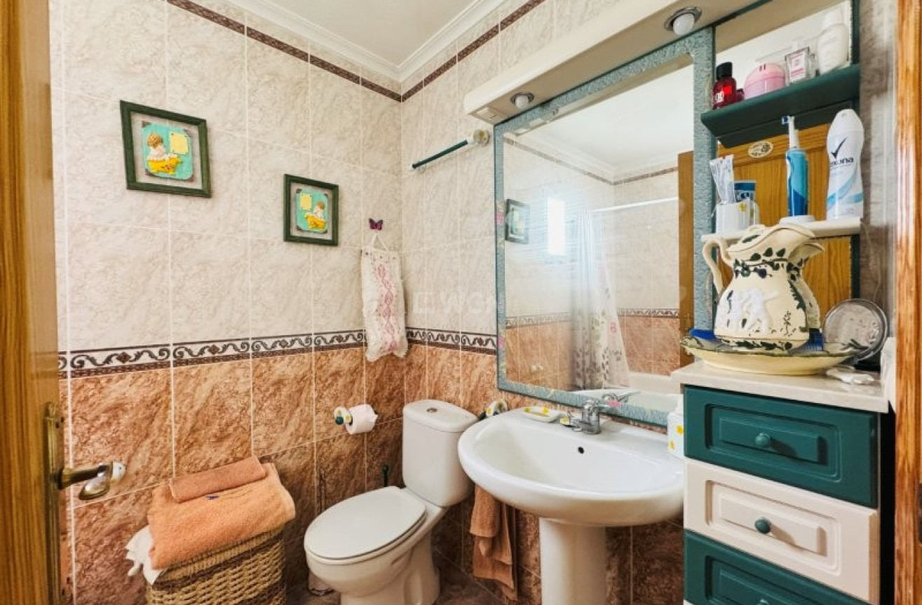 Resale - Apartment / flat - La Mata - Costa Blanca