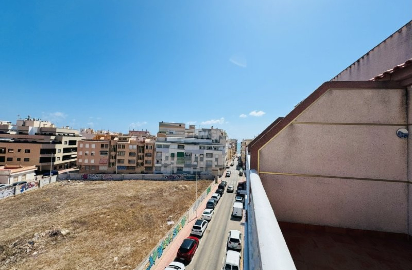 Resale - Apartment / flat - La Mata - Costa Blanca