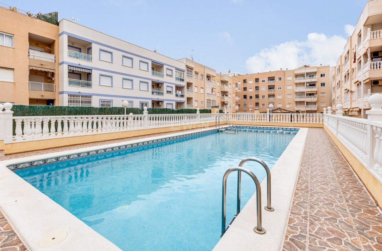 Resale - Apartment / flat - Torrevieja - Costa Blanca