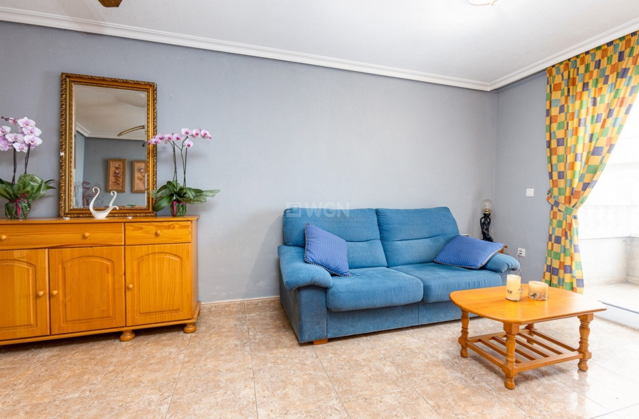 Resale - Apartment / flat - Torrevieja - Costa Blanca