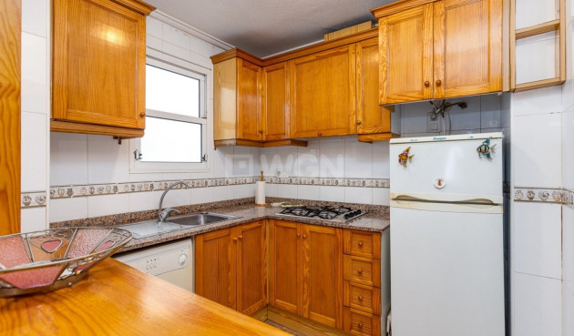 Resale - Apartment / flat - Torrevieja - Costa Blanca