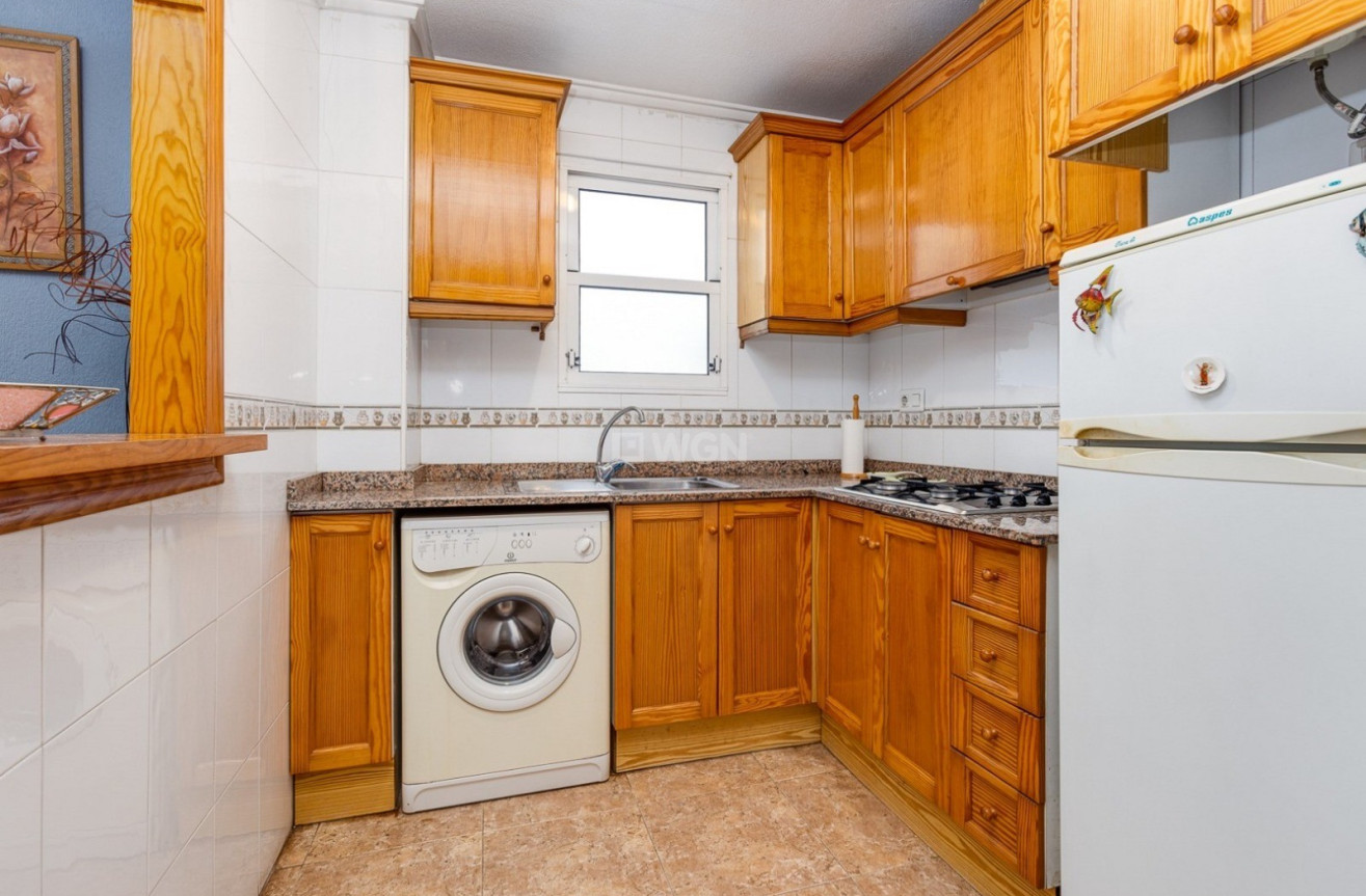 Resale - Apartment / flat - Torrevieja - Costa Blanca