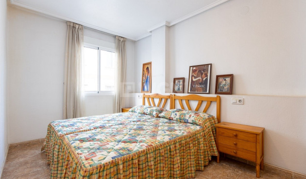 Resale - Apartment / flat - Torrevieja - Costa Blanca