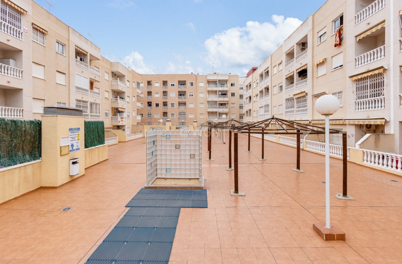 Resale - Apartment / flat - Torrevieja - Costa Blanca