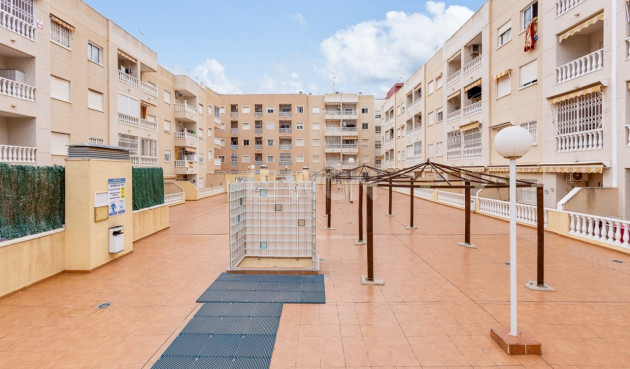 Resale - Apartment / flat - Torrevieja - Costa Blanca