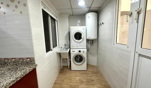 Reventa - Apartamento / piso - Torrevieja - Playa del Cura