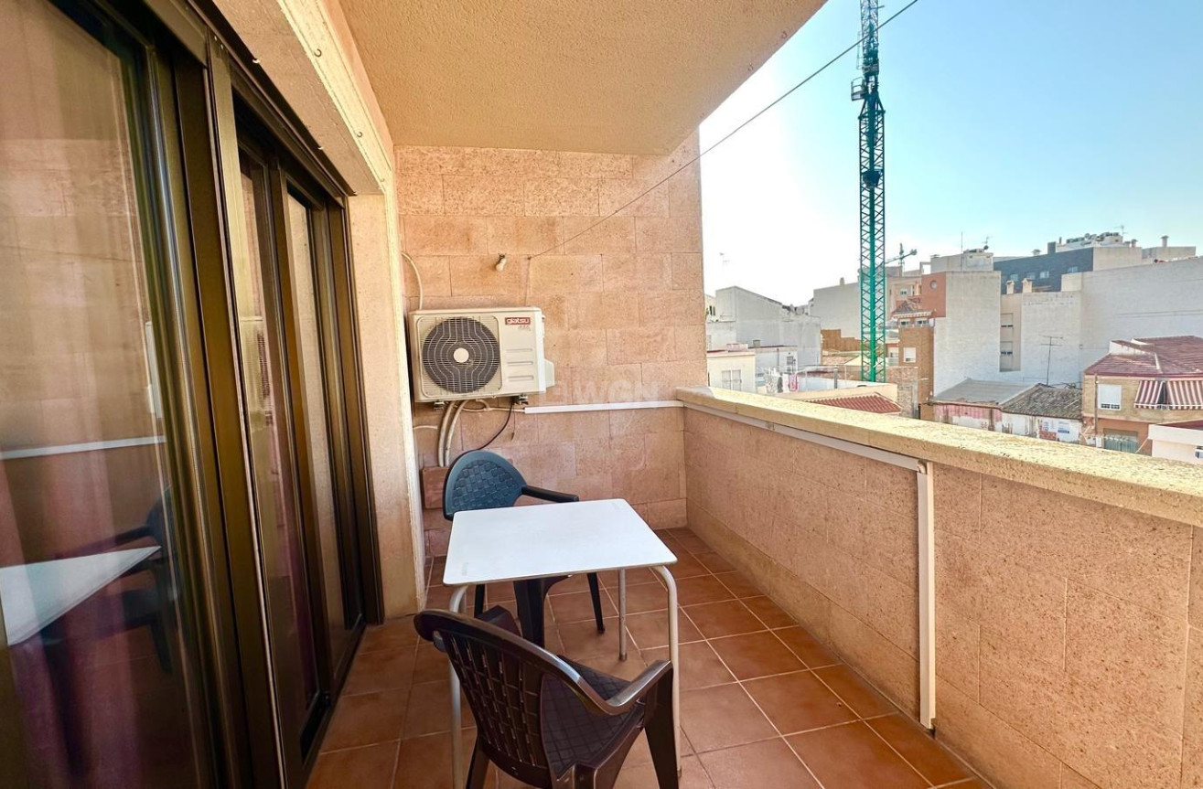 Resale - Apartment / flat - Torrevieja