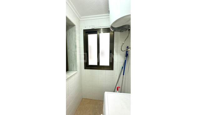 Resale - Apartment / flat - Torrevieja