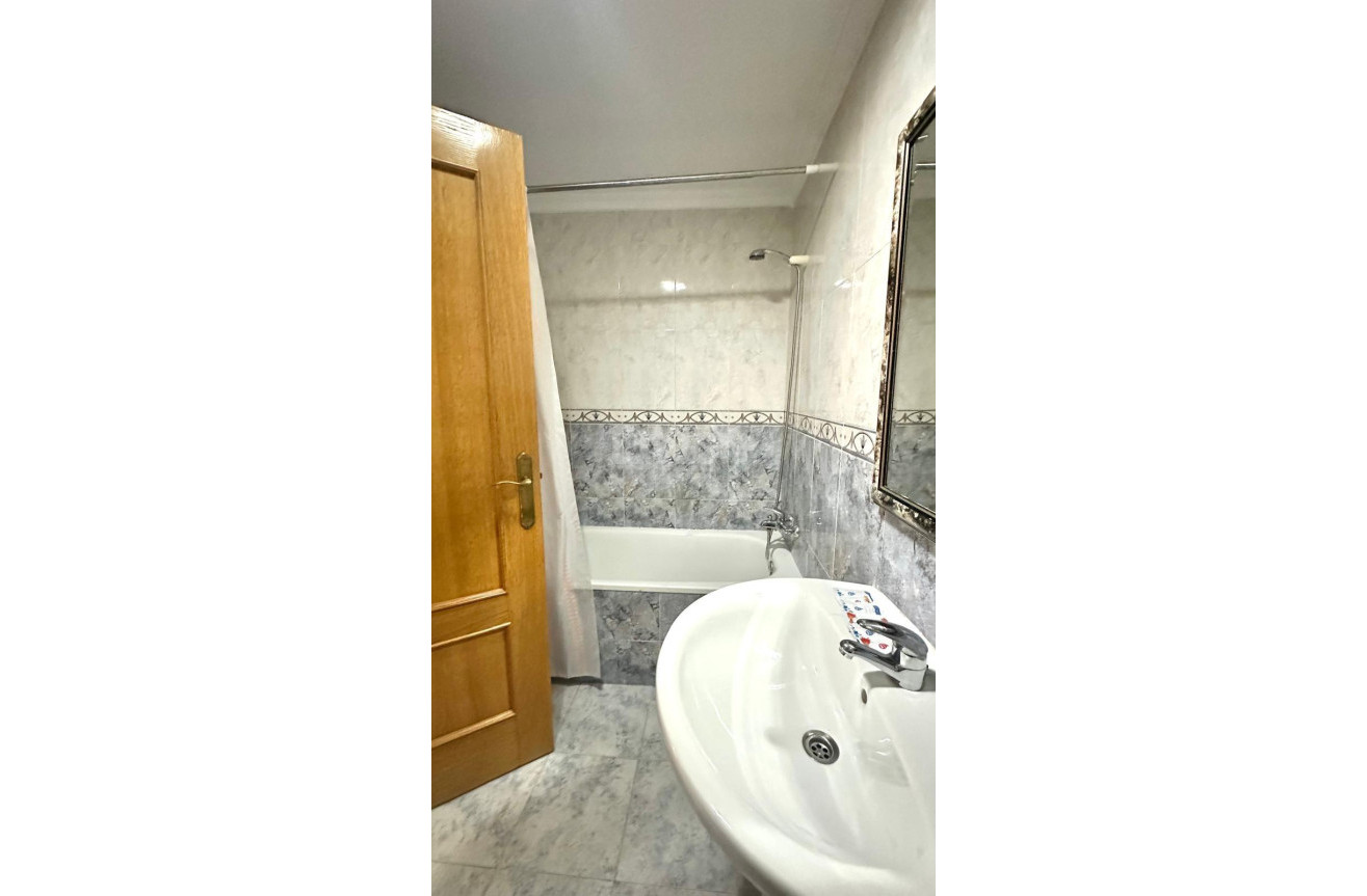 Resale - Apartment / flat - Torrevieja