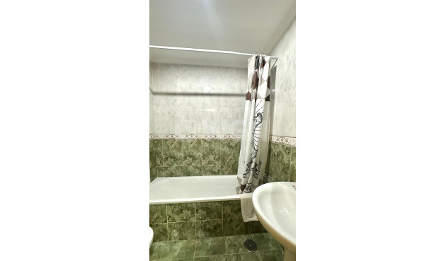 Resale - Apartment / flat - Torrevieja