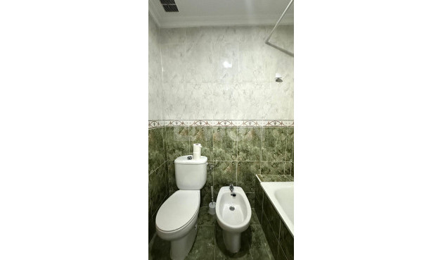 Resale - Apartment / flat - Torrevieja